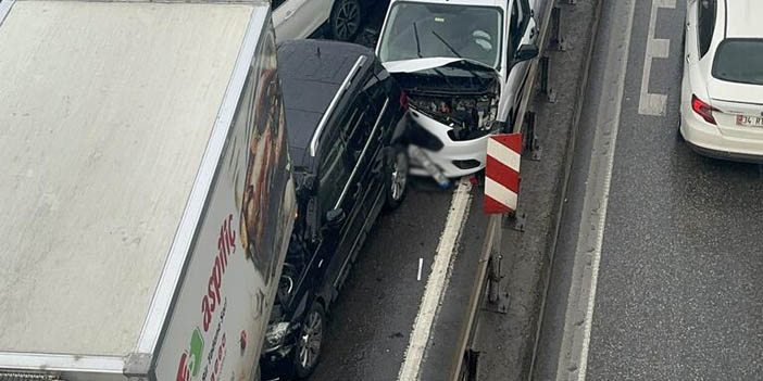 Stanbul Da Korkun Zincirleme Kaza Ara Ve Toma Birbirine Girdi