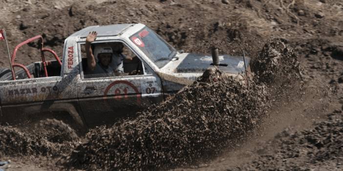 Off-road tutkunları Kahramankazan’da hünerlerini sergiledi