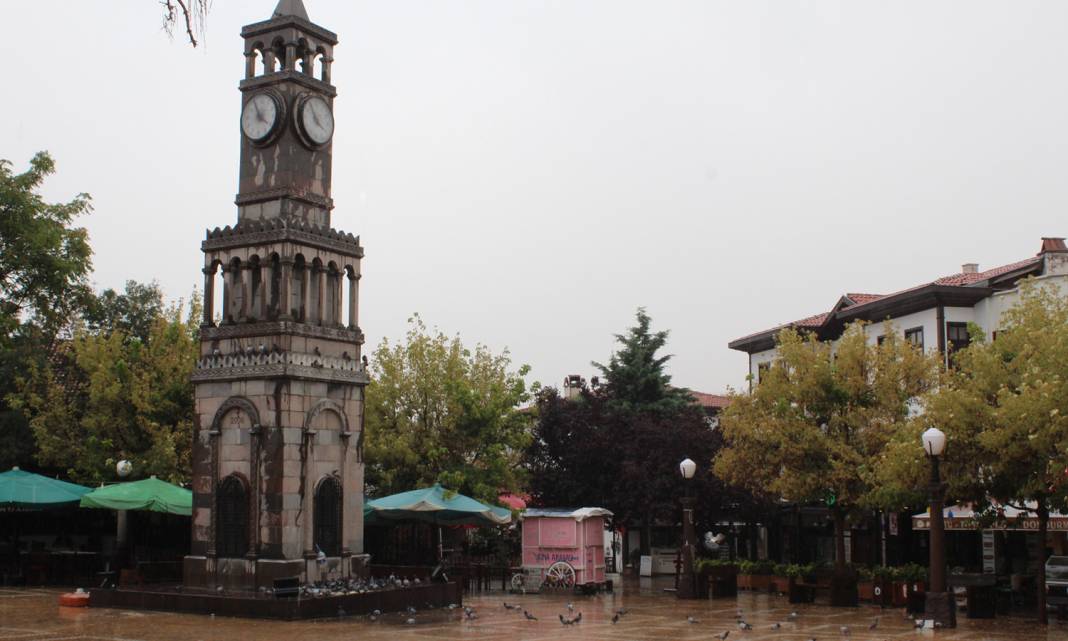 Ankara’da yağış etkili oldu 1