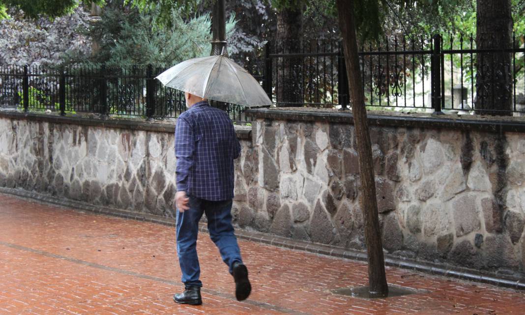Ankara’da yağış etkili oldu 10