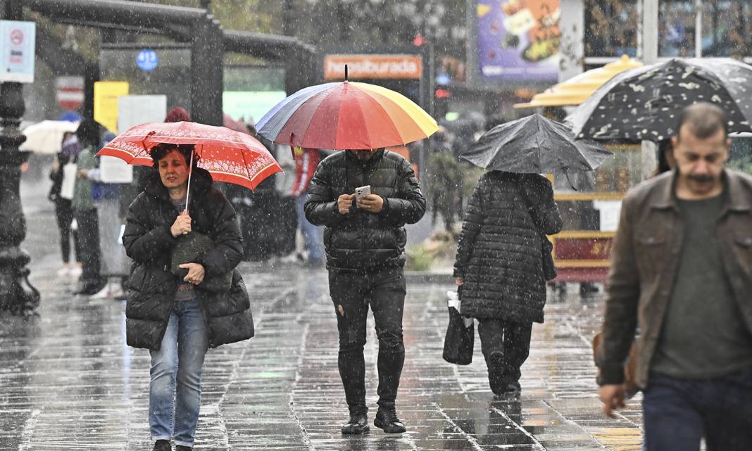 Ankara yağmura teslim oldu! 5