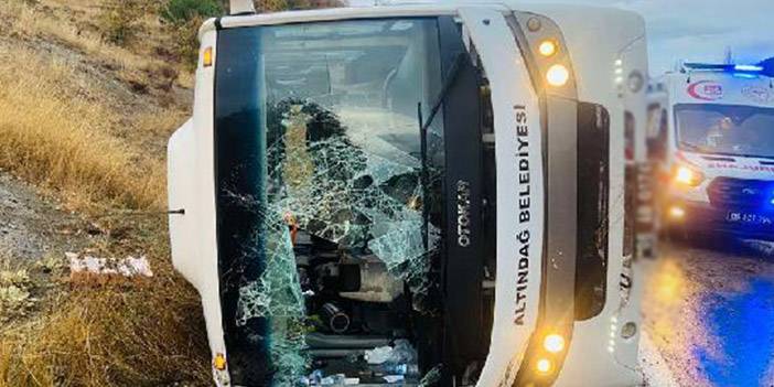 Amasya'da yolcu otobüsü devrildi: 27 kişi yaralı 7