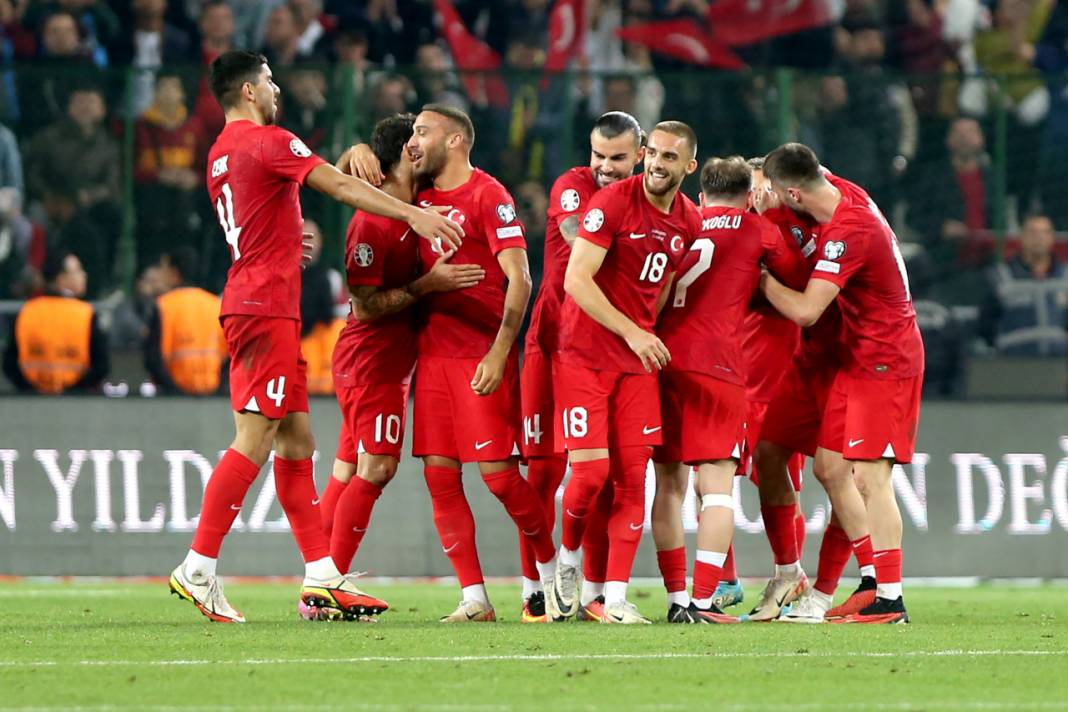 Büyük heyecana artık sadece aylar kaldı! İşte EURO 2024’e katılmaya hak kazanan ülkeler 7