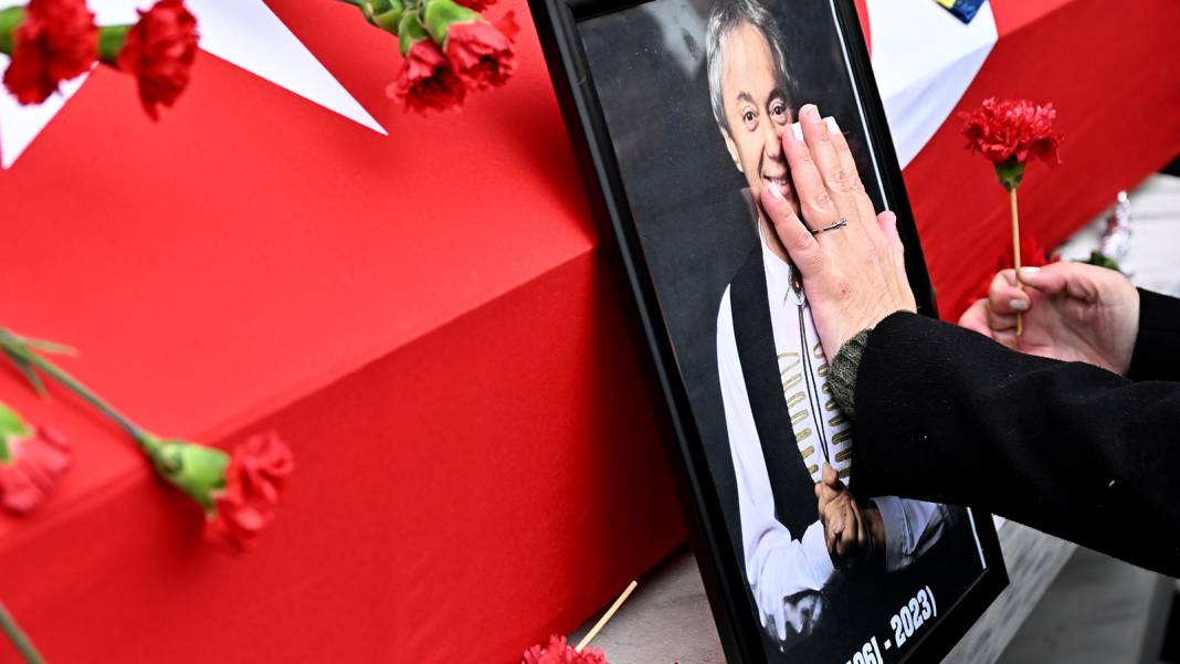 Metin Uca'nın cenazesinde imama şok itiraz: Cami avlusu buz kesti 5