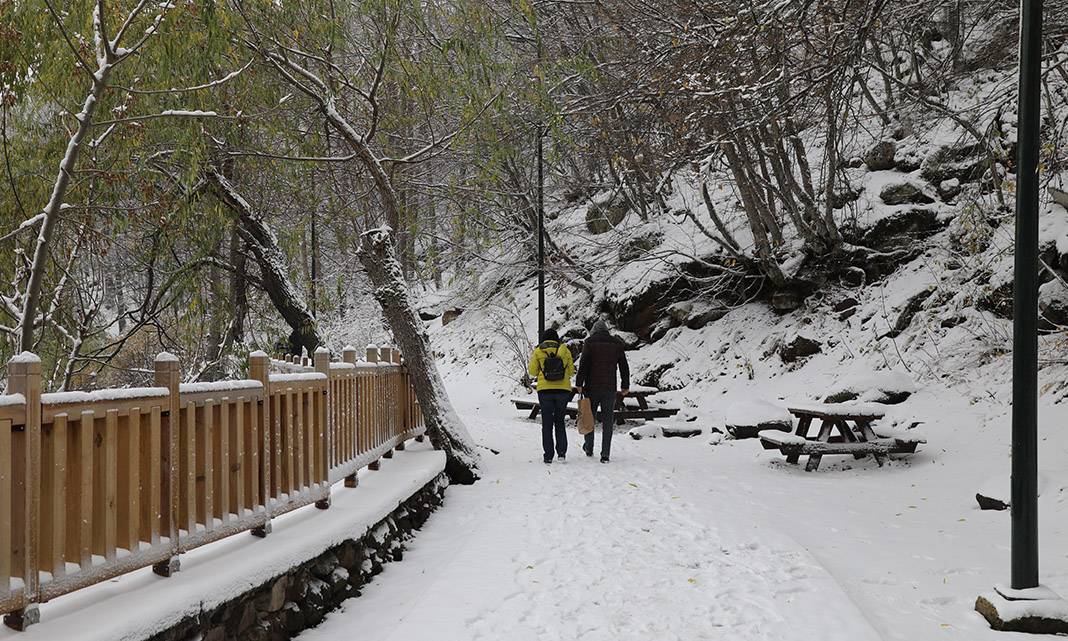 Başkent’te Karagöl Tabiat Parkı karlar altında kaldı 10