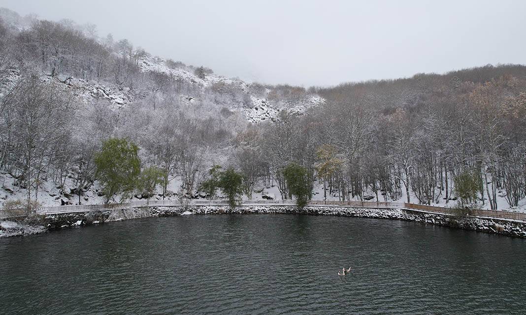 Başkent’te Karagöl Tabiat Parkı karlar altında kaldı 2