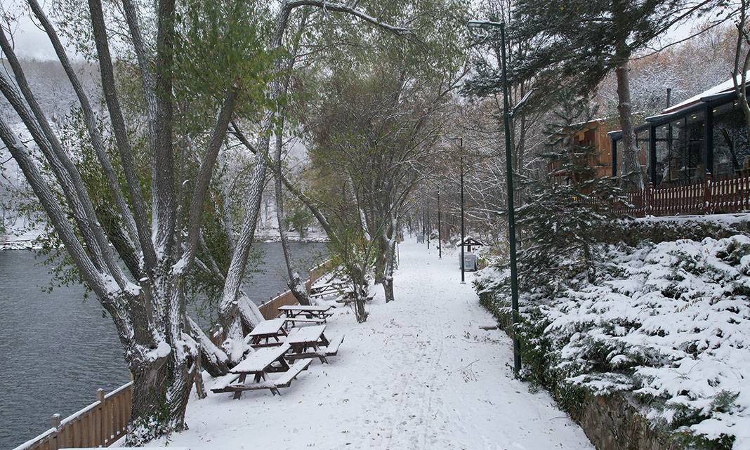 Başkent’te Karagöl Tabiat Parkı karlar altında kaldı 4