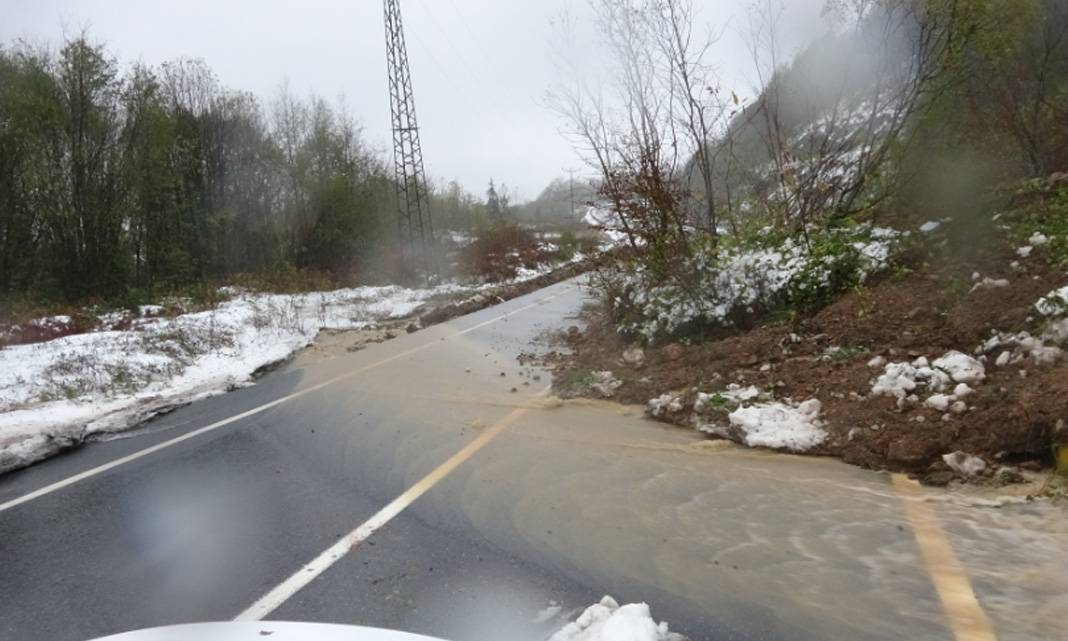 Zonguldak'ta fırtına büyük hasara yol açtı: Belediye başkanından endişe verici açıklama 1