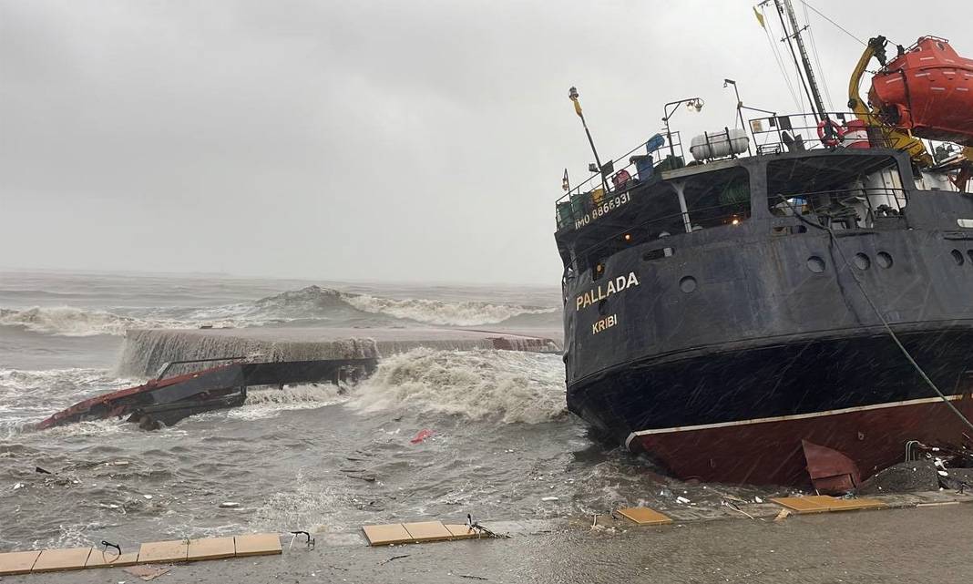Zonguldak'ta fırtına büyük hasara yol açtı: Belediye başkanından endişe verici açıklama 5
