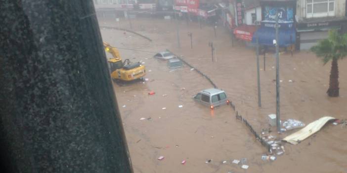 Zonguldak'ta fırtına büyük hasara yol açtı: Belediye başkanından endişe verici açıklama