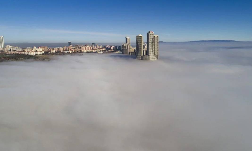 Ankara'yı sis bulutu kapladı 1