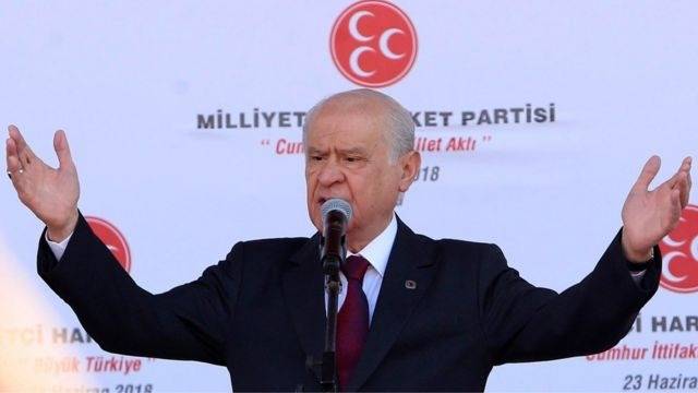 MHP'den sürpriz istifa haberi 1