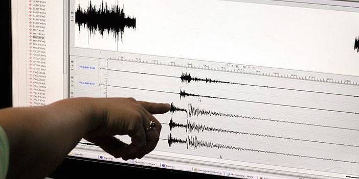 Marmara sallanıyor, İstanbullular korkuyor: Peş peşe iki deprem! 1