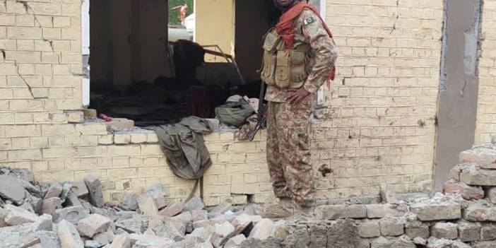 Bombalı araçla korkunç saldırı: 23 asker öldü 3