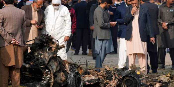 Bombalı araçla korkunç saldırı: 23 asker öldü 5
