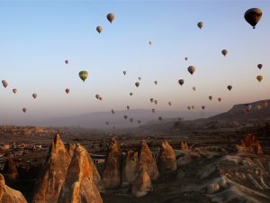Kapadokya sıcak hava balonları