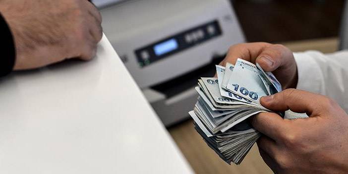 Ünlü banka çıldırdı: Tüm çalışanlarına 50 bin lira ödeyecek 7