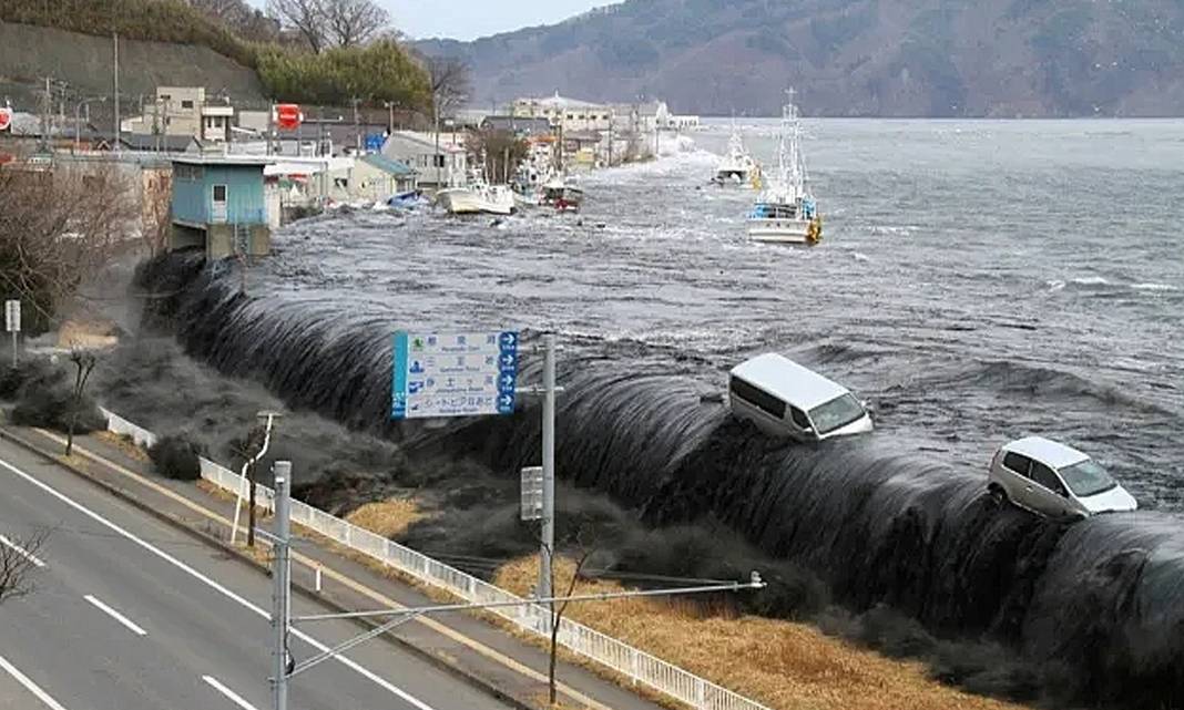 Japonya depremi sonrası gündem oldu: İşte Nostradamus'un 2024 kehanetleri! 3