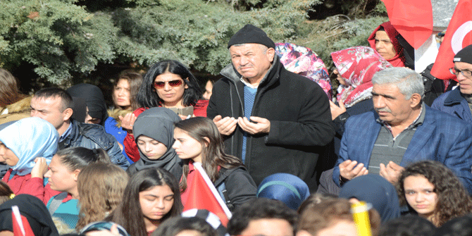 On binlerce Pursaklarlı Mehmetçiğe destek için yürüdü 25