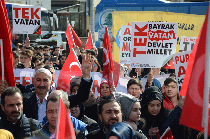 On binlerce Pursaklarlı Mehmetçiğe destek için yürüdü 5