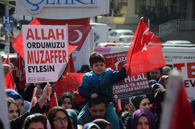 On binlerce Pursaklarlı Mehmetçiğe destek için yürüdü 6