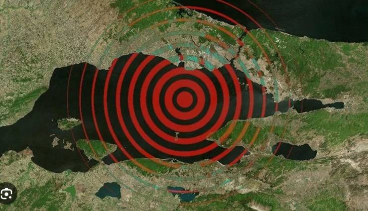 SON DAKİKA İstanbul'da Deprem Oldu 4