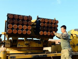 Mehmetçik teröristleri milli roketlerle vuruyor