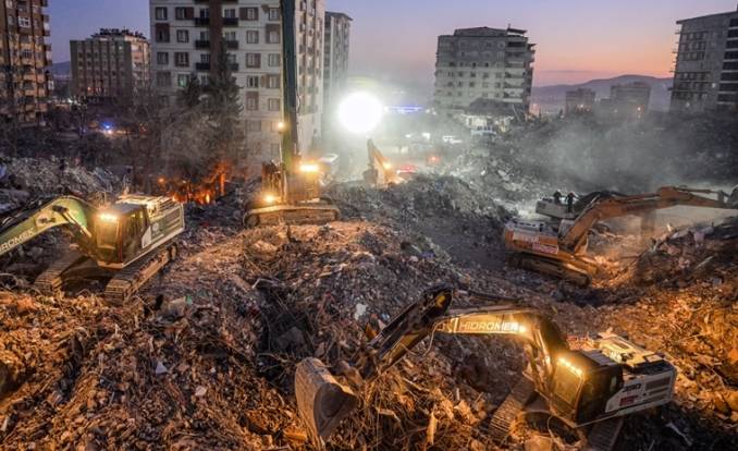 SON DAKİKA İstanbul'da Deprem Oldu 1
