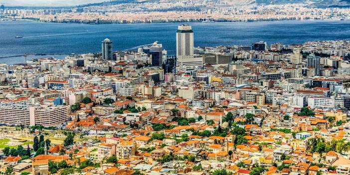 İzmir’de en çok İzmirlilerden sonra nereli var? İşte yanıtı… 5