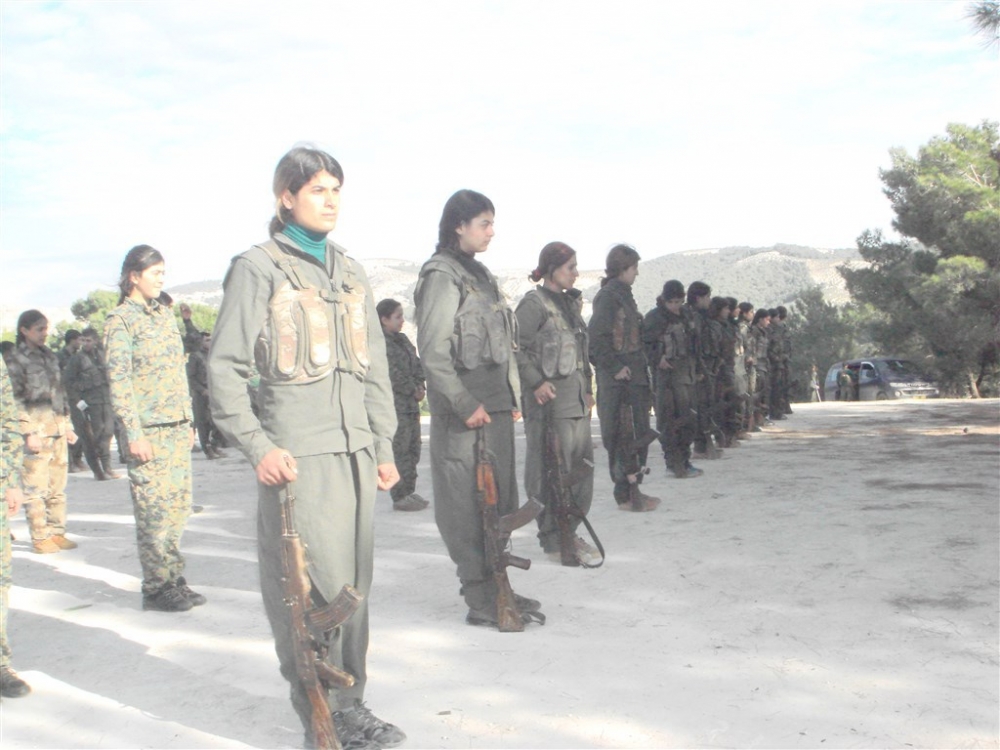 Hafıza kartlarından YPG/PKK’nın “çocuk savaşçıları” çıktı 14