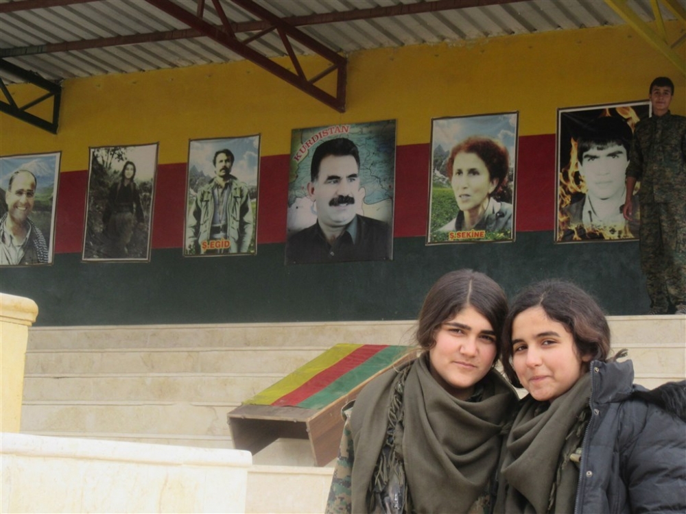 Hafıza kartlarından YPG/PKK’nın “çocuk savaşçıları” çıktı 18