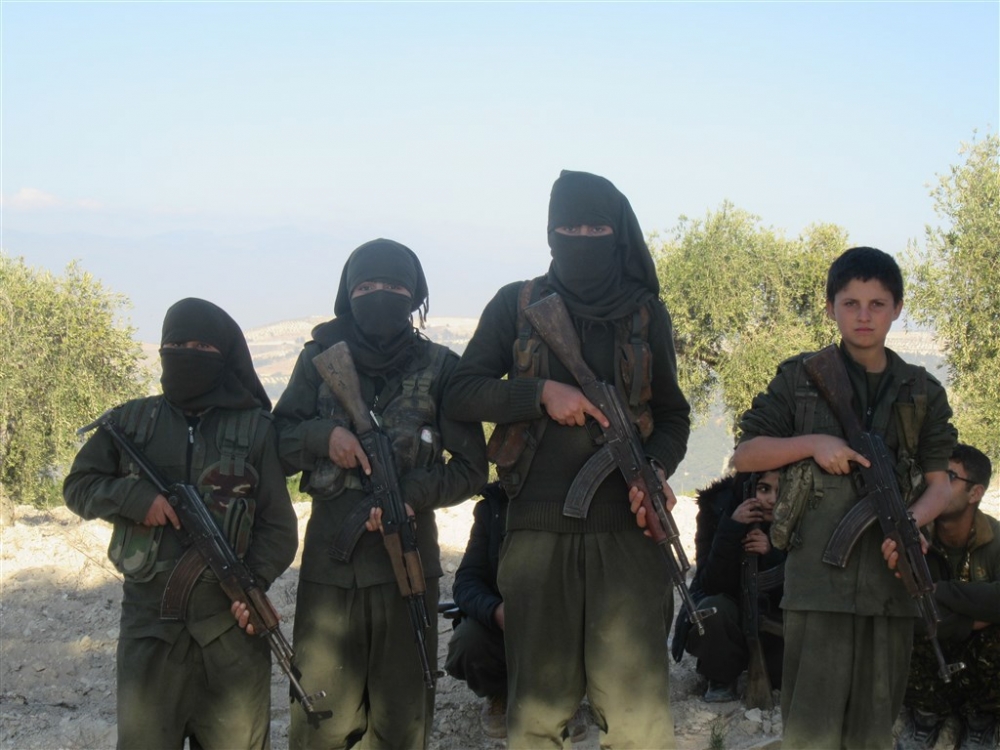 Hafıza kartlarından YPG/PKK’nın “çocuk savaşçıları” çıktı 6