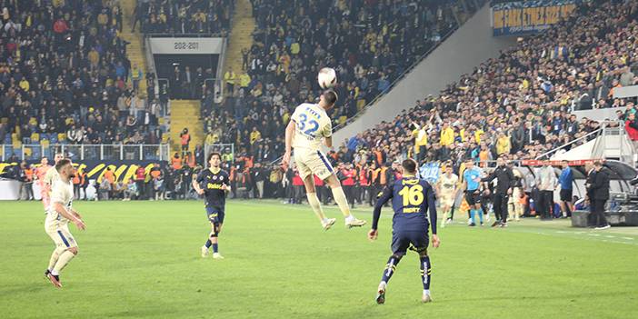Ankaragücü Fenerbahçe'yi farklı mağlup etti 14