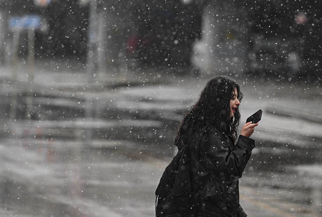 Bir şiir gibi: Ankara'ya öyle yakıştı ki kar 11