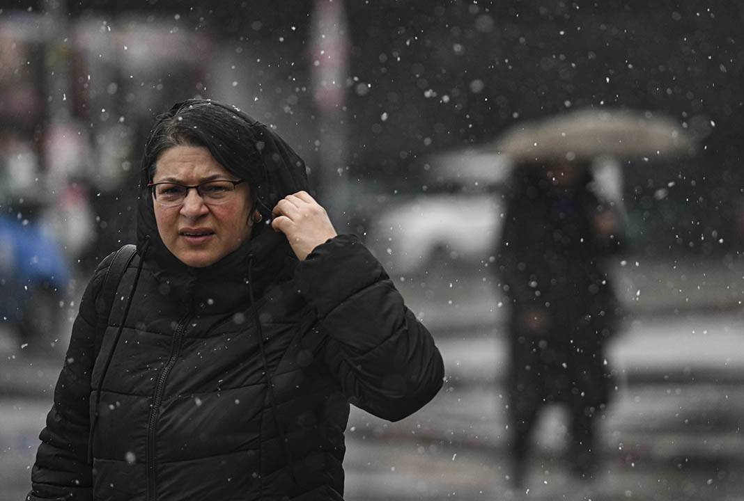 Bir şiir gibi: Ankara'ya öyle yakıştı ki kar 13