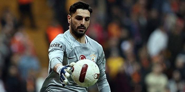 Galatasaray'da 24 futbolcuya dev operasyon! 20