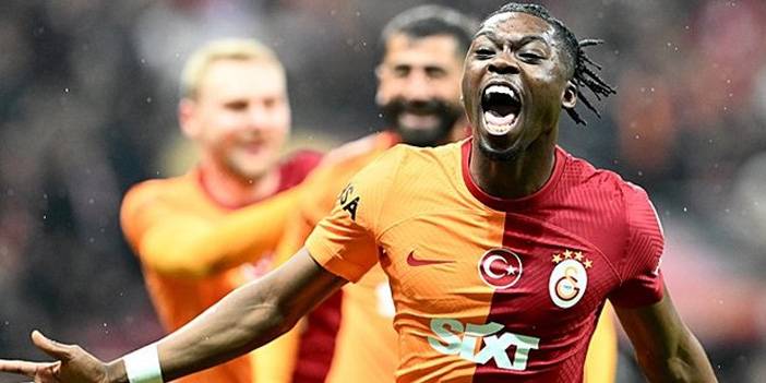 Galatasaray'da 24 futbolcuya dev operasyon! 24