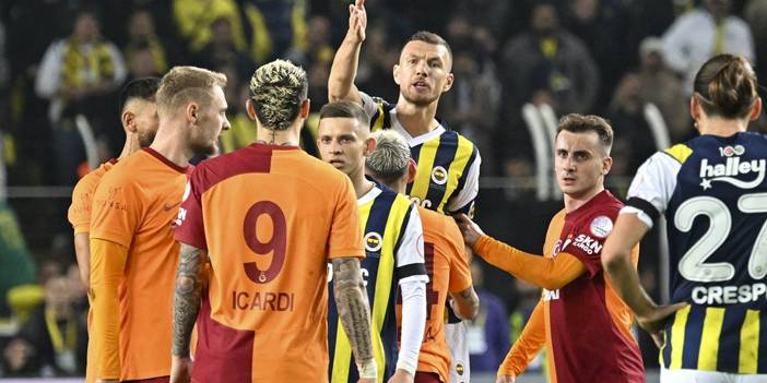 Fenerbahçe ve Galatasaray'da yaprak dökümü! 1