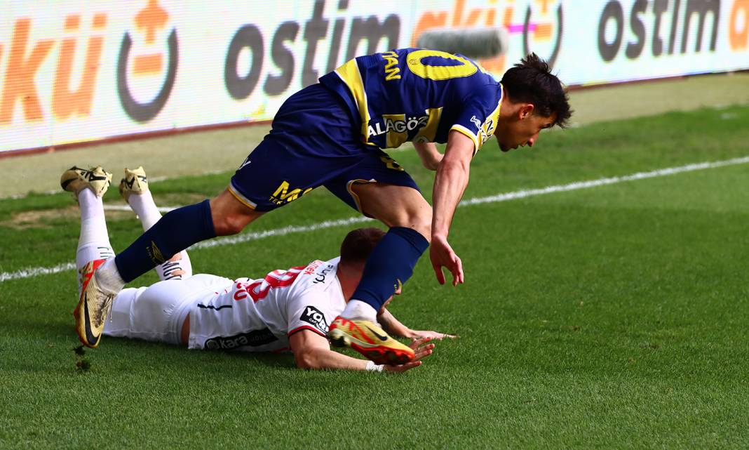 Ankaragücü 3 puanı 3 golle aldı 6