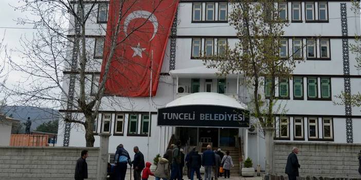 "Milyonlarca borç bıraktı" iddiasına Komünist başkandan açıklama 9