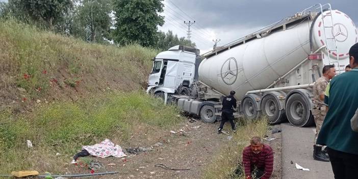 Katliam gibi kaza: 9 kişi hayatını kaybetti 2