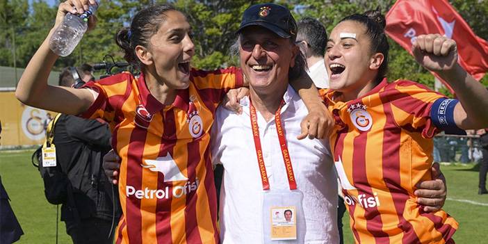 Galatasaray derbi sonrası kupa töreni yapacak mı? TFF'ye tek talep 6