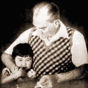 Atatürk'ün çocuk sevgisi 16