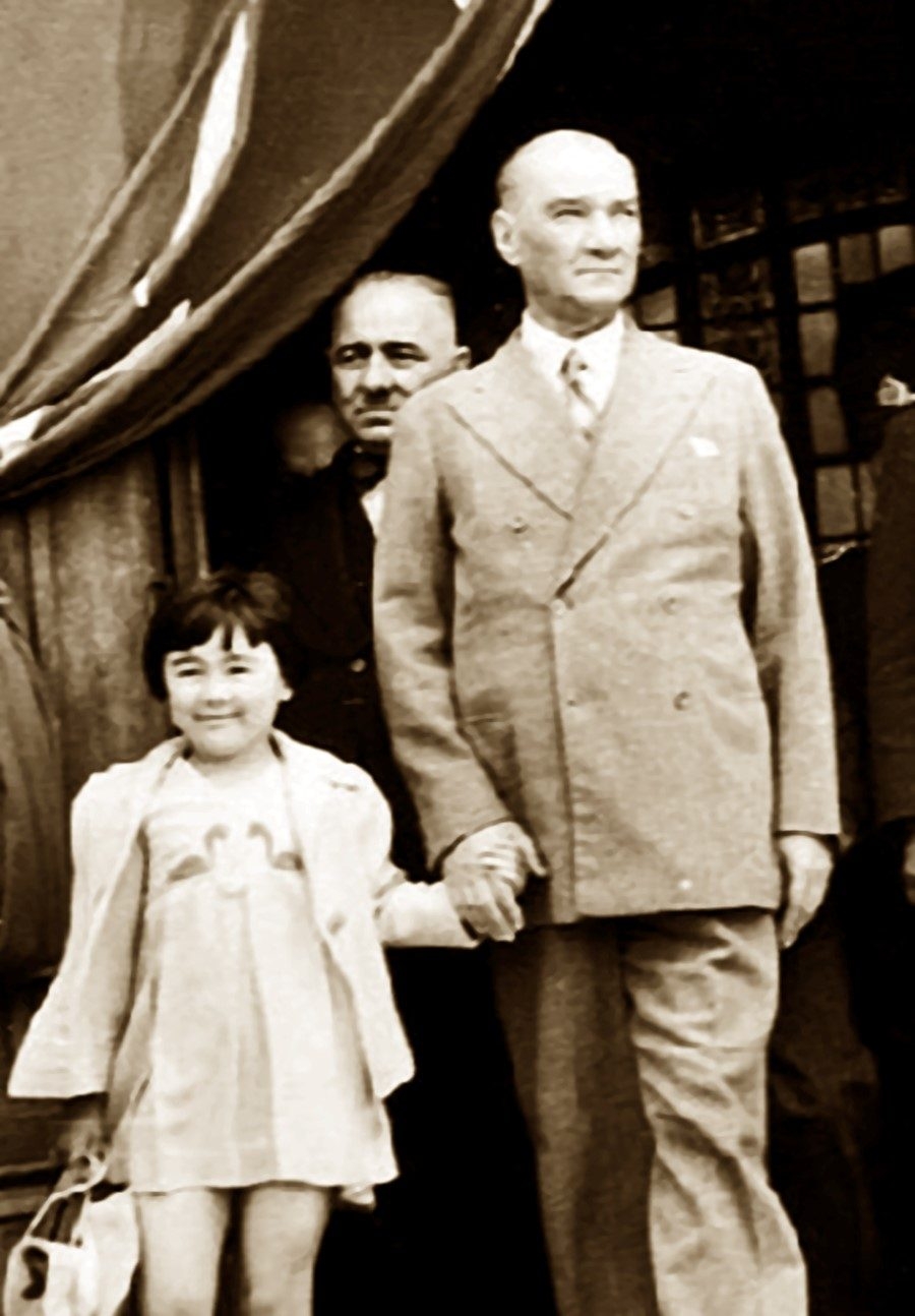 Atatürk'ün çocuk sevgisi 2