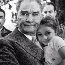 Atatürk'ün çocuk sevgisi 7