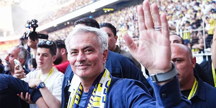 Fenerbahçe'nin Mourinho'ya sunduğu rekor transfer bütçesini açıkladı: Hagi detayı dikkat çekti 6