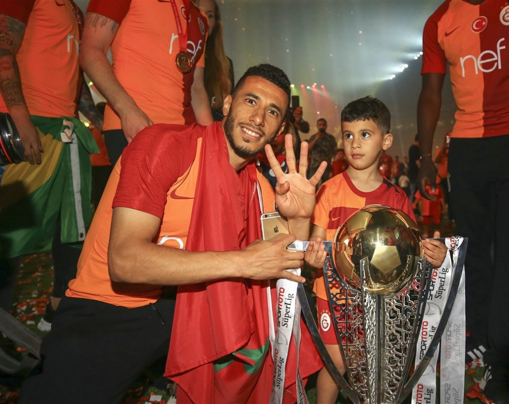 Galatasaray 21. Şampiyonluk Kupası’nı kaldırdı 19
