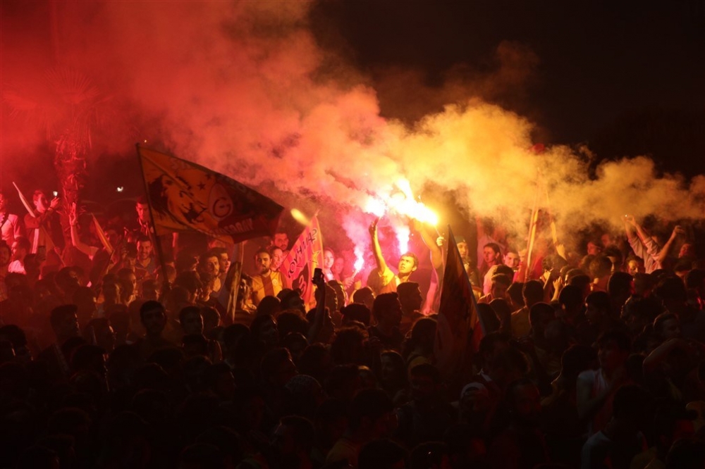 Galatasaray 21. Şampiyonluk Kupası’nı kaldırdı 36