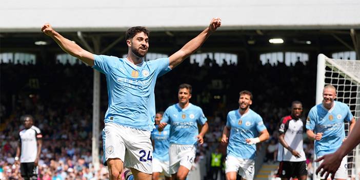 Ferdi Kadıoğlu daha sahaya çıkmadan Premier Lig'e damga vurdu 2