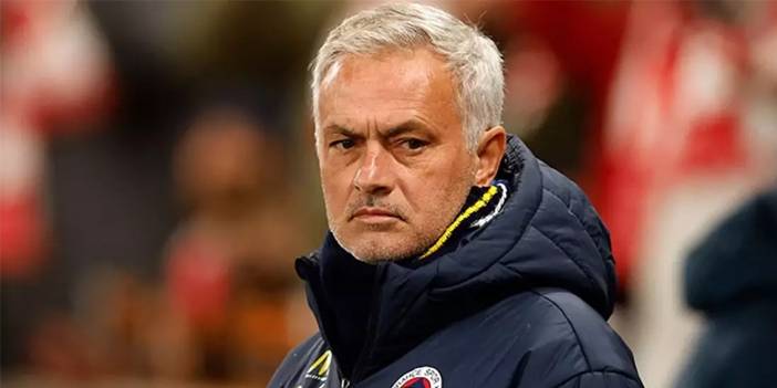 Fenerbahçe'de Mourinho Kararı: Yönetim gönderiyor mu? 2